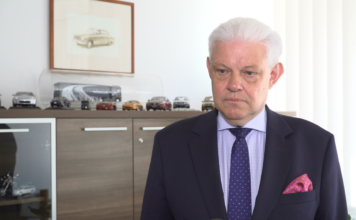 Trudna sytuacja w branży motoryzacyjnej potrwa co najmniej kilka miesięcy. Istotne spadki w rejestracji i produkcji samochodów