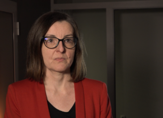 Branża turystyczna pozostaje w tyle w procesie cyfryzacji. Sztuczna inteligencja mogłaby znacznie ułatwić planowanie podróży