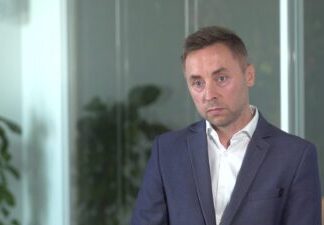 Branża logistyki coraz bardziej zautomatyzowana. Rozładunkiem towaru zajmują się autonomiczne wózki, a inwentaryzacją roboty stukrotnie szybsze niż człowiek